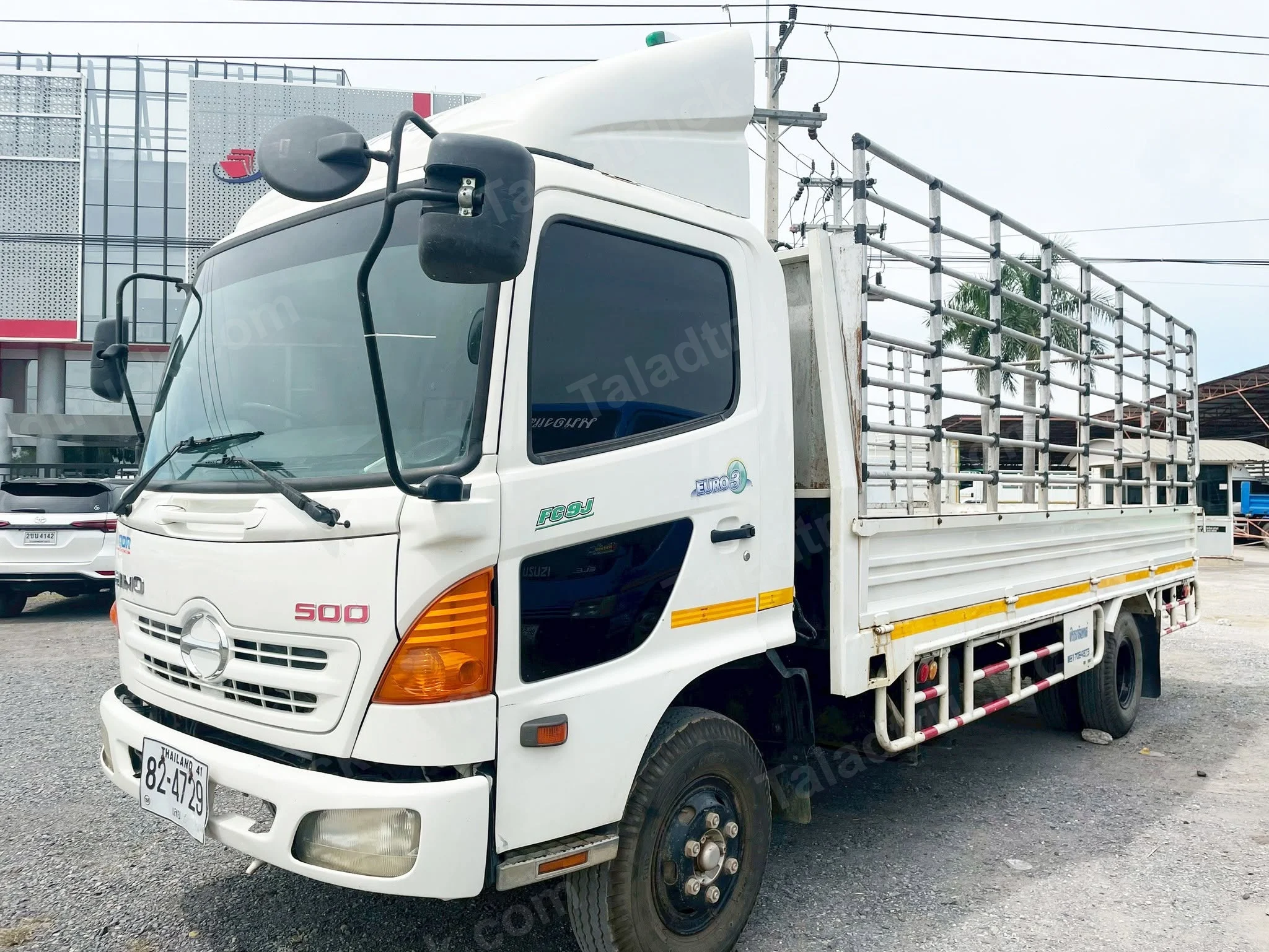 hino-fc9j-b8b65651 image 3