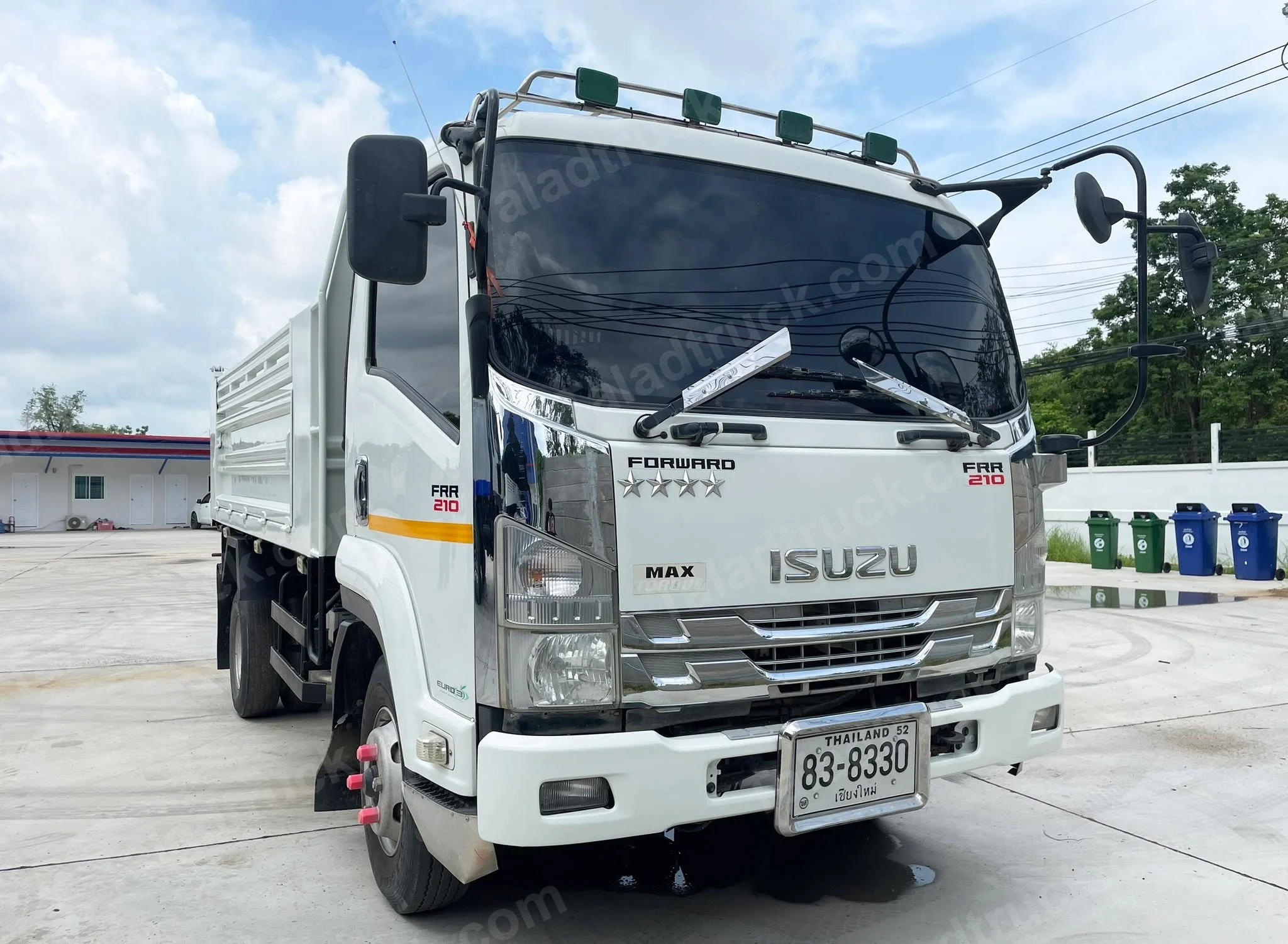 isuzu-frr90-1ff8e8c7 image 3