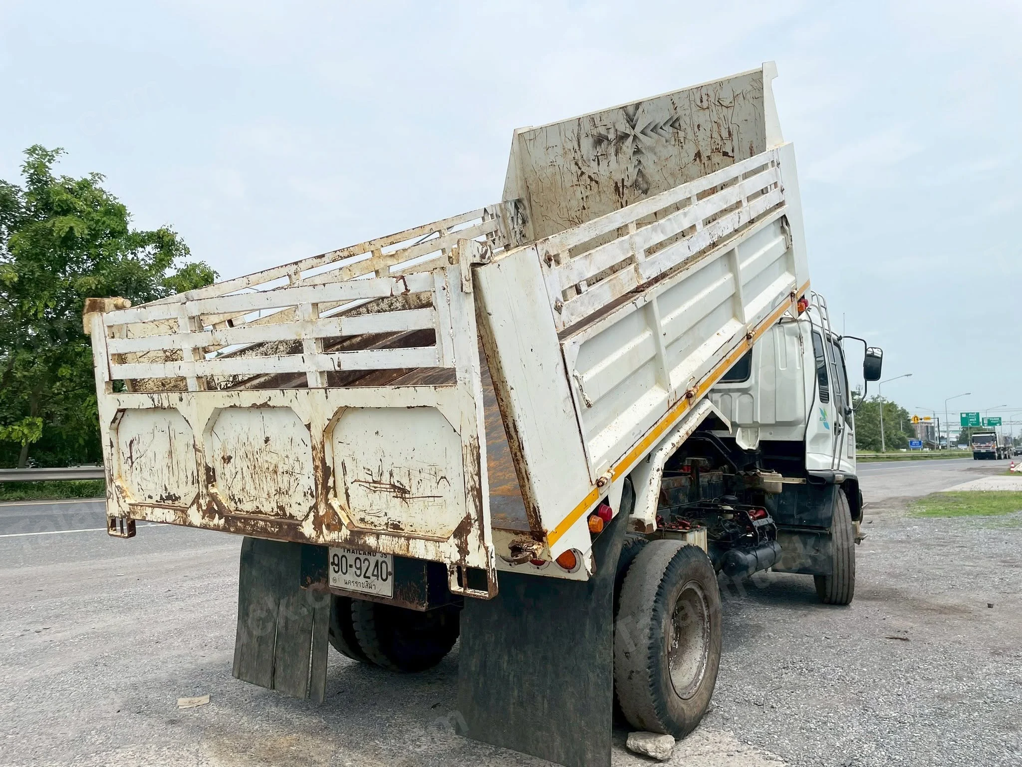 isuzu-ftr-33-60bb3021 image 3