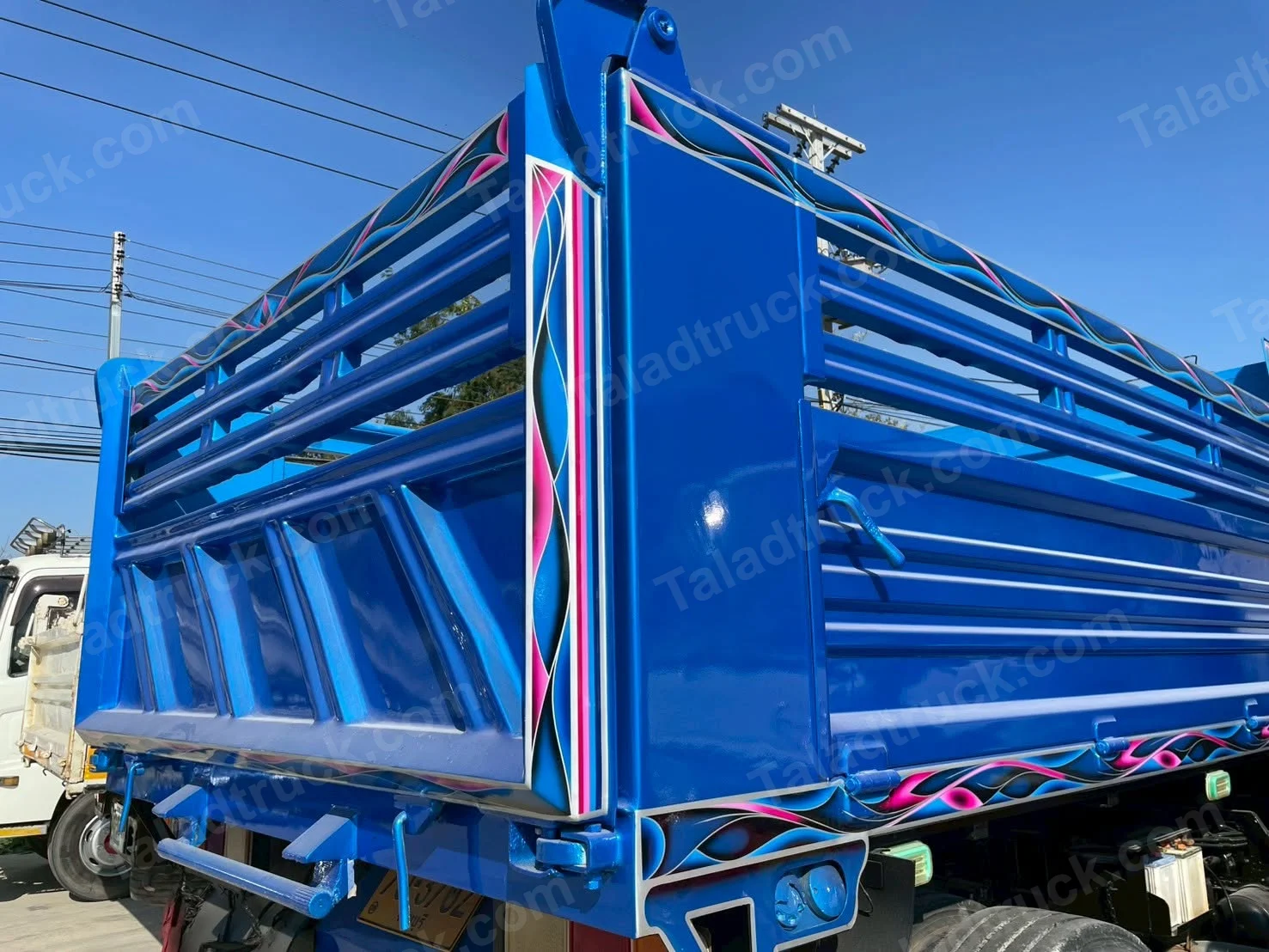 isuzu-ftr-55e6a94c image 5
